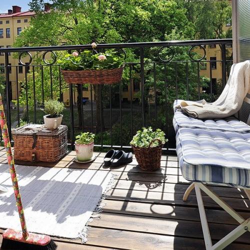 Как наполнить открытый балкон красотой и уютом. Открытый балкон 2023: ТОП-80 идей дизайна с фото 09