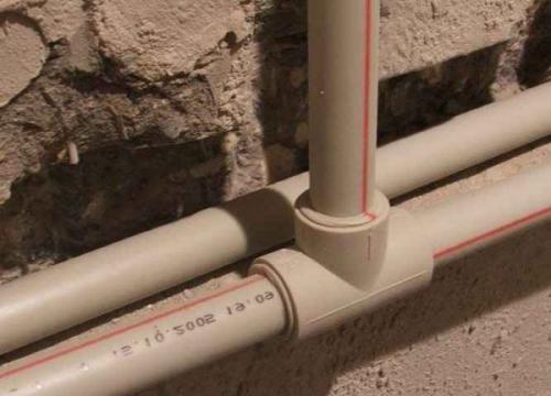 Клеевые трубы и фитинги ПВХ: все, что нужно знать о современных системах водоснабжения 06