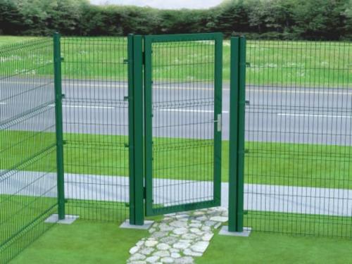 Крепление 3д сетки к столбу. Инструкция по монтажу ограждений из 3D панелей 06