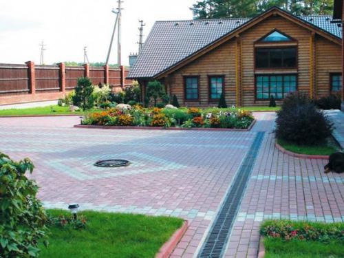 Дренажная труба своими руками. Какая вода мешает жить застройщику и загородному домовладельцу