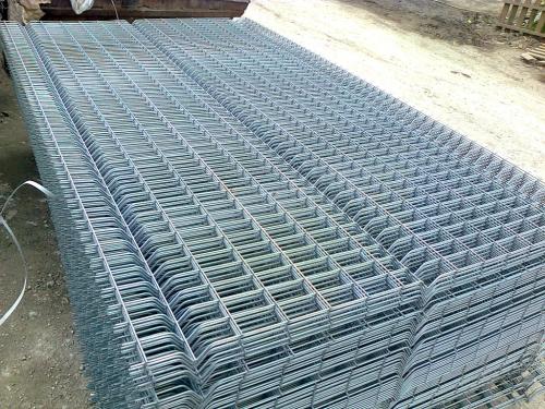 Забор из сетки 3 д. Сварной 3D-забор: нюансы производства 01 Забор из сетки 3 д. Сварной 3D-забор: нюансы производства 01