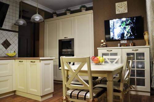 Снос стены между кухней и комнатой в панельном доме. Перепланировка: как объединить кухню с комнатой (гостиной)?