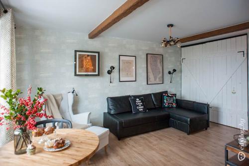 Снос стены между кухней и комнатой в панельном доме. Перепланировка: как объединить кухню с комнатой (гостиной)?