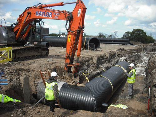 Пластиковые трубы диаметр 800. Виды и характеристики труб диаметром 800 мм