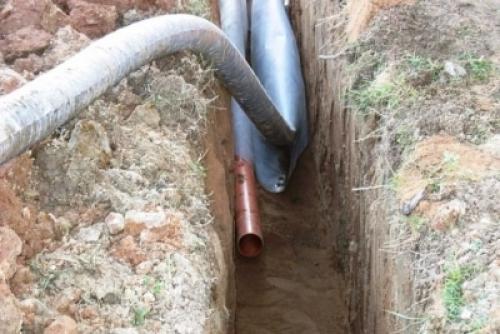Как стыковать дренажные трубы. Для чего нужны дренажная и ливнёвая канализации?
