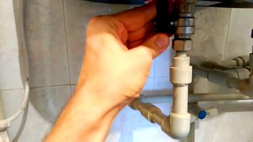 Кран шаровый муфтовый полнопроходной: основные характеристики и преимущества 03 Кран шаровый муфтовый полнопроходной: основные характеристики и преимущества 03