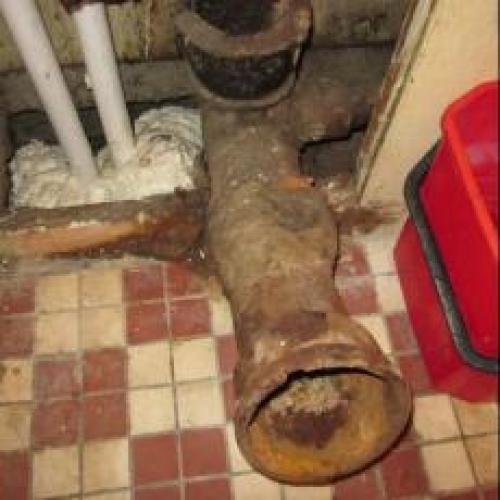 Расчеканка чугунных труб. Начало и последовательность ремонта