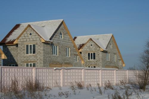 Из чего строить стены дома. Оцилиндрованное бревно 08