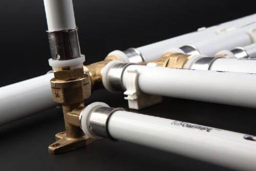 Как соединить металлопластиковые трубы. Особенности металлопластиковых трубных изделий