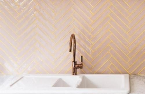 Как обновить фартук на кухне своими руками. Как обновить кухонный фартук, не сбивая плитку