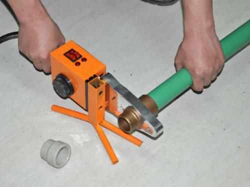 Как соединить полиэтиленовые трубы для водопровода. Как соединить полиэтиленовые трубы