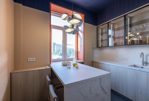 Как покрасить кухонный фартук из мдф. Плюсы и минусы моющейся краски