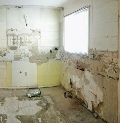 Какие стены можно сносить в квартире. Требуется ли разрешение на снос или перенос не несущей стены