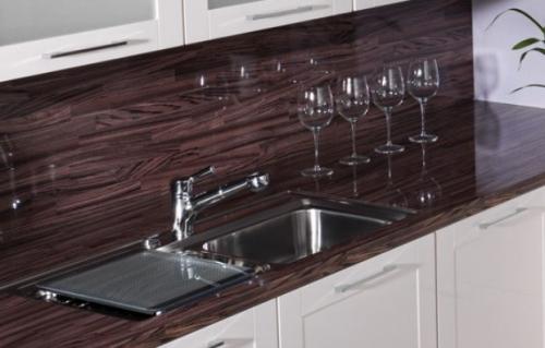 Крепление фартука из МДФ на саморезы. Монтаж экрана из МДФ