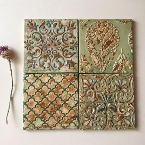 Не снимая старую кафельную плитку. Как обновить плитку в ванной не меняя ее и не снимая: самые лучшие варианты, как дать новую жизнь старой кафельной плитке, 105 фото