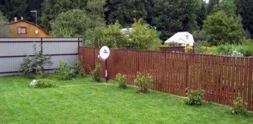 Бесплатный забор своими руками. Как сделать самый дешевый забор для дачи своими руками?