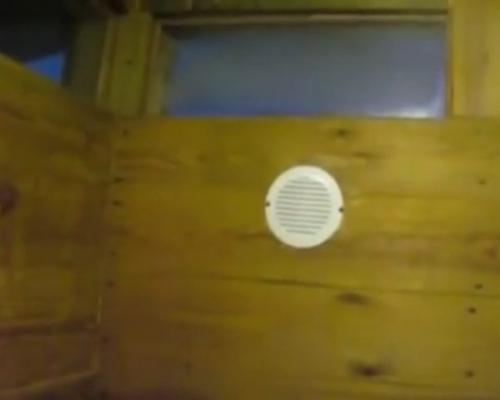 Вентиляция в дачном туалете. Вентиляция в туалете частного дома