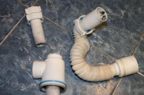 Чем промыть канализационные трубы от жира в домашних условиях. Причины и признаки засоров канализационных труб