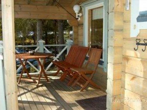 Баня с спальней. Внутреннее оформление комнаты отдыха 02