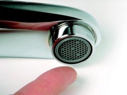 Пластмассовый кран для воды. Преимущества и недостатки 01 Пластмассовый кран для воды. Преимущества и недостатки 01