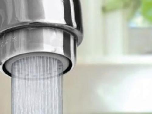 Пластмассовый кран для воды. Преимущества и недостатки 02 Пластмассовый кран для воды. Преимущества и недостатки 02