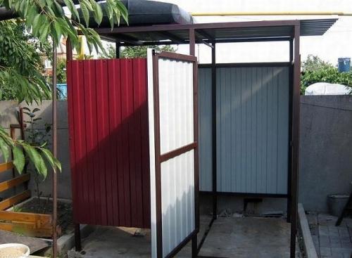 Душ на даче без водопровода. Разновидности летнего душа на дачу — советы по обустройству