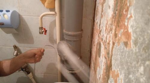 Как поменять кран под давлением воды. Как поменять кран под давлением