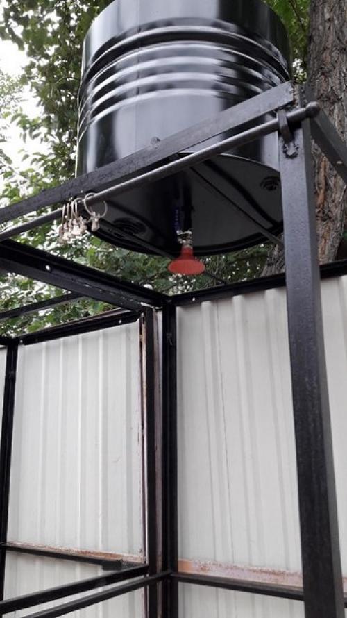 Душ на даче без водопровода. Разновидности летнего душа на дачу — советы по обустройству