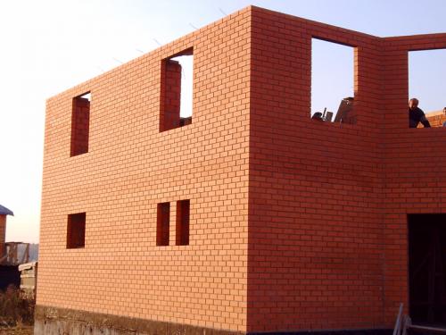 Из каких блоков лучше строить дом для постоянного проживания. №2. Кирпичный дом