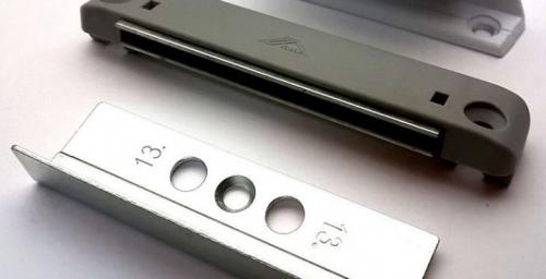 Фурнитура для пластиковых окон, какую выбрать. Какая фурнитура лучше для пластиковых окон: отзывы, рейтинг 2019 года 06 Фурнитура для пластиковых окон, какую выбрать. Какая фурнитура лучше для пластиковых окон: отзывы, рейтинг 2019 года 06