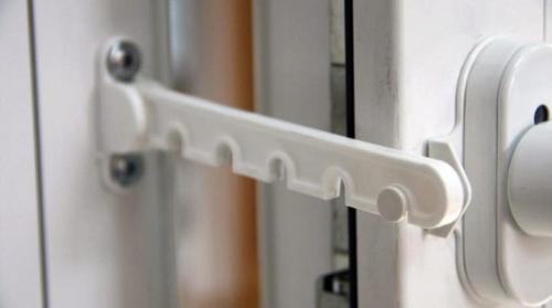 Фурнитура для пластиковых окон, какую выбрать. Какая фурнитура лучше для пластиковых окон: отзывы, рейтинг 2019 года 08 Фурнитура для пластиковых окон, какую выбрать. Какая фурнитура лучше для пластиковых окон: отзывы, рейтинг 2019 года 08