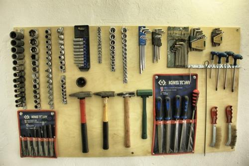 Как разместить инструменты в мастерской на стене. Принци. Все на виду