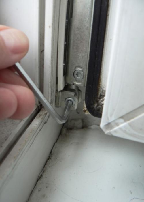 Название фурнитуры для пластиковых окон. Виды фурнитуры для пластиковых окон 04 Название фурнитуры для пластиковых окон. Виды фурнитуры для пластиковых окон 04