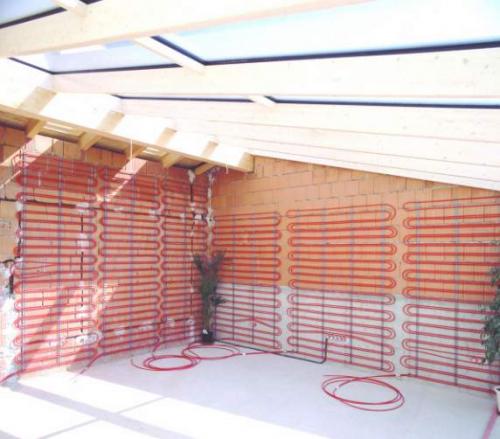 Пленочный теплый пол на стену. Последовательность монтажа водяного контура теплых стен