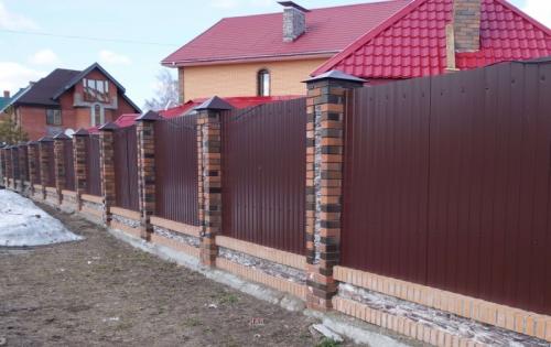 Забор своими руками дешево в частном доме. Как сделать забор — советы по выбору материала и особенности постройки популярных видов заборов (115 фото)