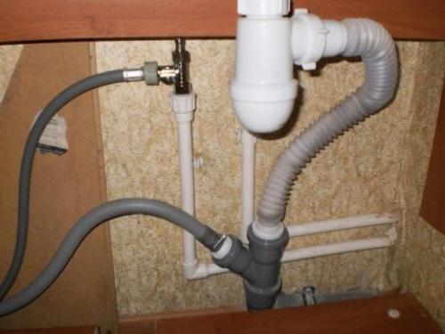 Кран подачи воды в стиральную машину. А можно всех посмотреть