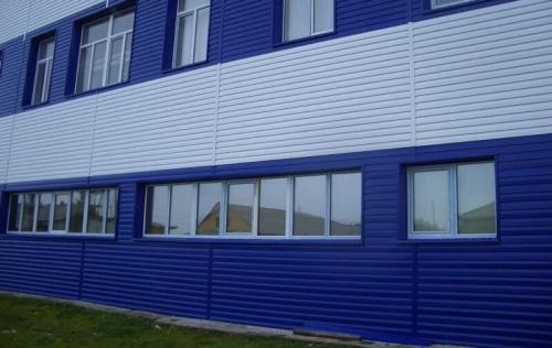 Какой сайдинг лучше для обшивки деревянного дома снаружи. Какой сайдинг лучше использовать для облицовки дома