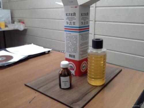 Приклеить линолеум к деревянному полу. Виды клея