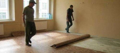 Как правильно уложить линолеум на деревянный пол. Бетонный и деревянный пол