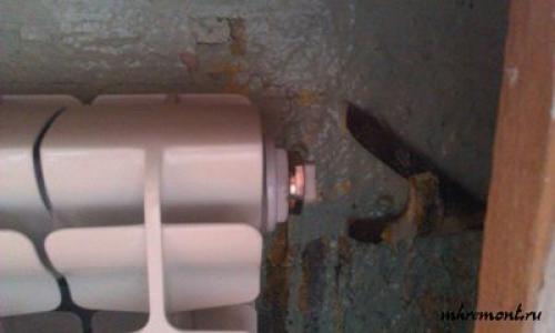 Спустить воздух из батареи отопления с клапаном Маевского. Удаление воздушной пробки из радиатора отопления