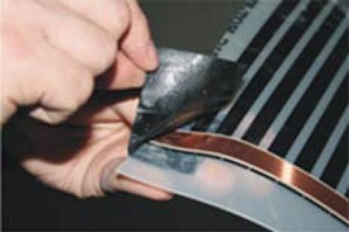 Монтаж теплого пленочного пола. Пленочный теплый пол: обзор, схема подключения, монтаж 07 Монтаж теплого пленочного пола. Пленочный теплый пол: обзор, схема подключения, монтаж 07