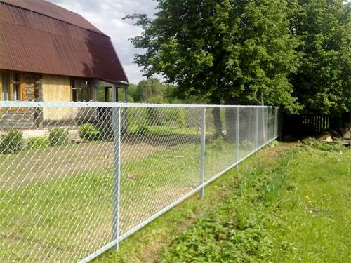 Сетка сварная для забора. Какая лучше сетка для забора – критерии выбора материала