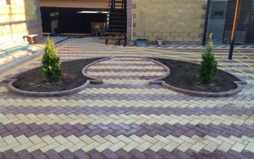 Можно ли укладывать тротуарную плитку на песок без цемента. Как обойтись без цементной смеси при укладке тротуарной плитки