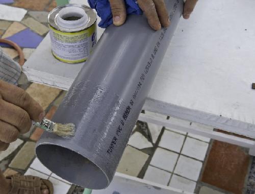 Устройство для соединения пластиковых труб. Сварка ПВХ труб холодным способом