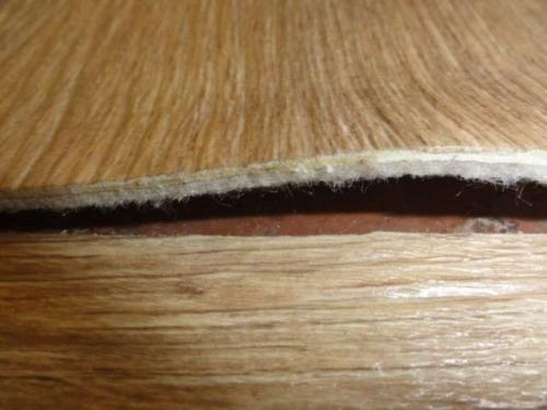 Чем заделать дырку в линолеуме. Как заделать порез на линолеуме