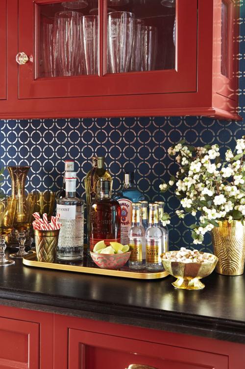 Чем можно заменить кафель на кухне в рабочей зоне. Вместо плитки: 10 классных идей для кухонного фартука