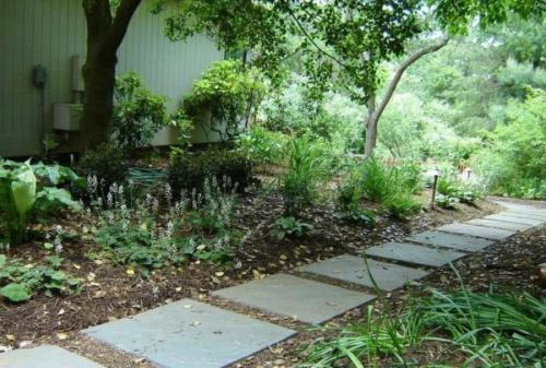 Какие проблемы могут возникнуть при строительстве бетонных дорожек. Почему самодельные бетонные дорожки долго не прослужат