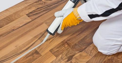 Как отремонтировать деревянные полы в квартире. Чем заделать щели? 10 Как отремонтировать деревянные полы в квартире. Чем заделать щели? 10