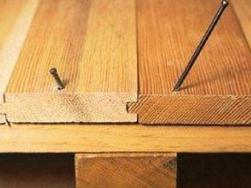 Как отремонтировать деревянные полы в квартире. Чем заделать щели? 07 Как отремонтировать деревянные полы в квартире. Чем заделать щели? 07