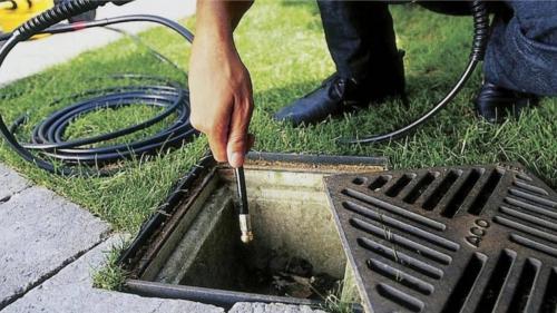 Как правильно устранить засор в дренажной трубе. Засорение дренажных труб